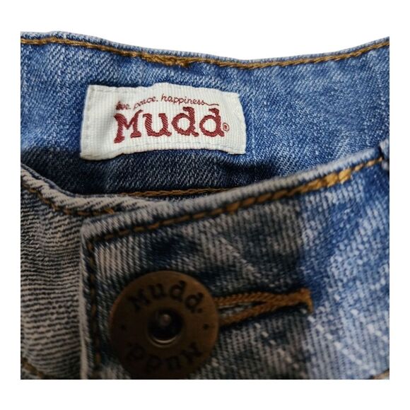 MUDD Jean shorts - Picture 4 of 4